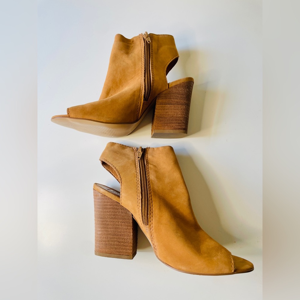 Steve Madden Camel Heeled Open Toe Bootie Sandals with Zippers